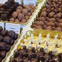 Petits chocolat fourrés praliné