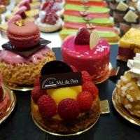 Assortiments de gâteaux de vitrine 2